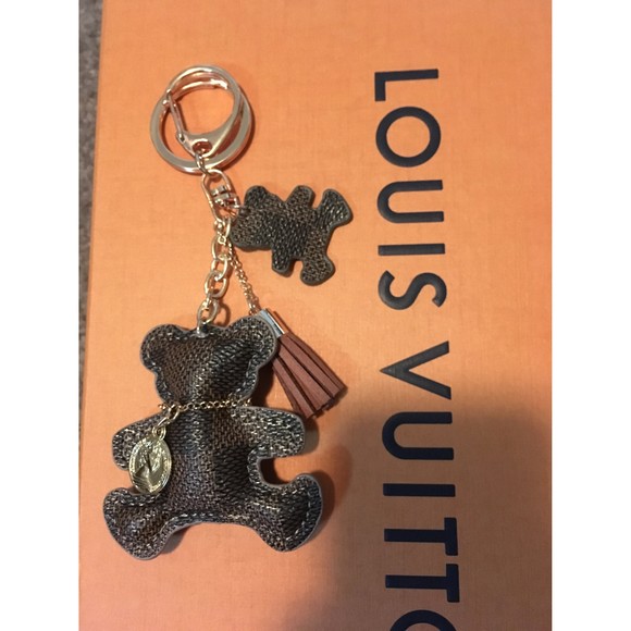 Bear Bag Charm Keychain with Tassel -Brown or White - Picture 4 of 4